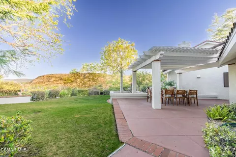 Exterior - 360 Camino De Celeste, Thousand Oaks, CA 91360 photo 6 of 16