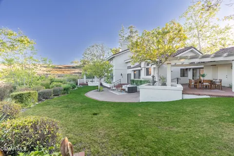 Exterior - 360 Camino De Celeste, Thousand Oaks, CA 91360 photo 5 of 16