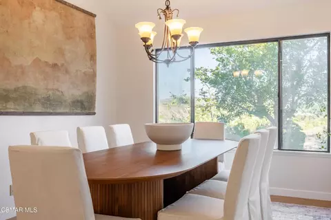 Dining - 360 Camino De Celeste, Thousand Oaks, CA 91360 photo 2 of 2
