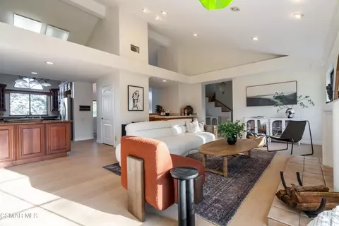 Living - 360 Camino De Celeste, Thousand Oaks, CA 91360 photo 2 of 6