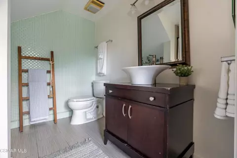 Bath - 360 Camino De Celeste, Thousand Oaks, CA 91360 photo 3 of 5