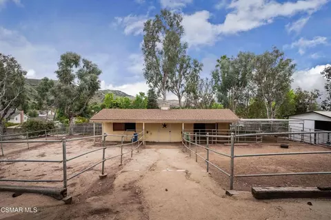 Exterior - 351 Buckboard Cir, Simi Valley, CA 93065 photo 11 of 16