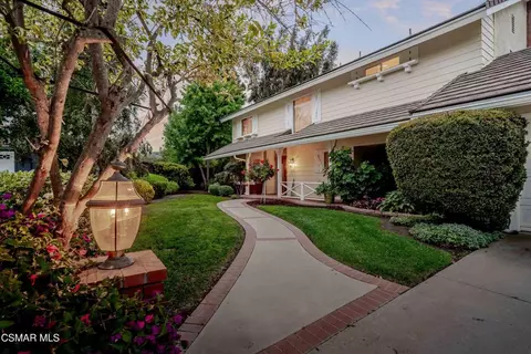 Exterior - 351 Buckboard Cir, Simi Valley, CA 93065 photo 3 of 16