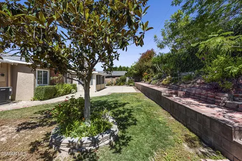 Exterior - 2830 Dalhart Ave, Simi Valley, CA 93063 photo 9 of 11