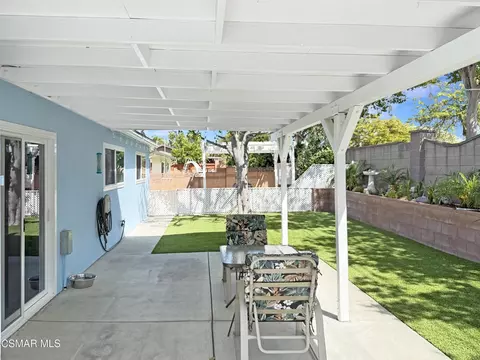 Exterior - 276 Hermes St, Simi Valley, CA 93065 photo 12 of 15