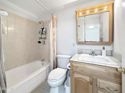 Bath - 276 Hermes St, Simi Valley, CA 93065 photo 1 of 2