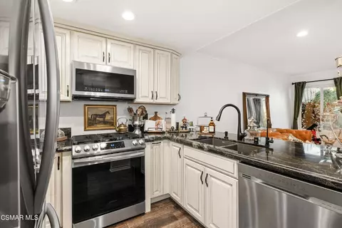 Kitchen - 1928 Stow St, Simi Valley, CA 93063 photo 3 of 3