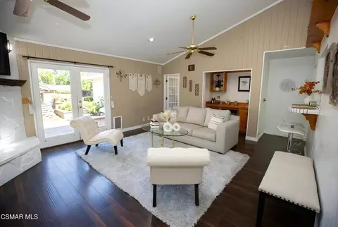 Living - 2190 Magnolia St, Simi Valley, CA 93065 photo 2 of 3