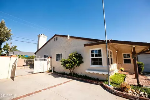 Exterior - 2190 Magnolia St, Simi Valley, CA 93065 photo 4 of 4