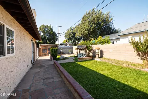 Exterior - 2190 Magnolia St, Simi Valley, CA 93065 photo 2 of 4
