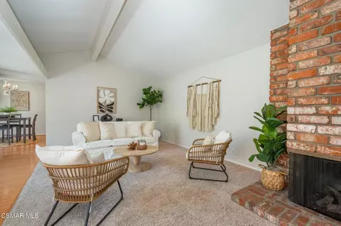 Living - 2144 Chandler St, Camarillo, CA 93010 photo 1 of 2