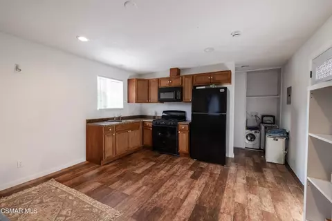 Kitchen - 2345 Bryson Pl, Simi Valley, CA 93065 photo 2 of 3