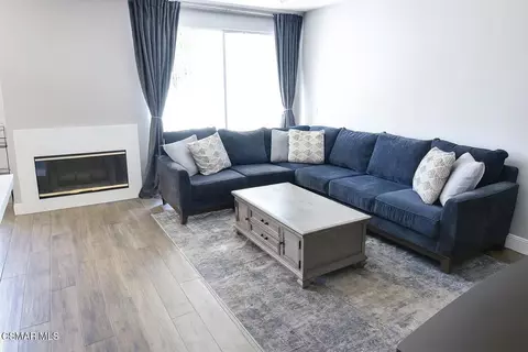 5350 White Oak Ave #105, Encino, CA 91316