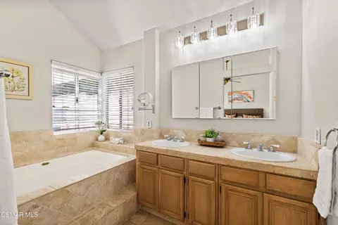 Bath - 205 Clevenger Ave, Simi Valley, CA 93065 photo 1 of 3