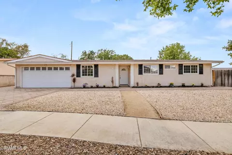 1005 Sheffield Pl, Thousand Oaks, CA 91360