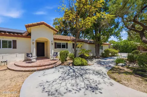 897 Old Farm Rd, Thousand Oaks, CA 91360
