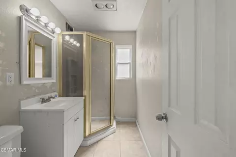 Bath - 45014 17th St W, Lancaster, CA 93534 photo 1 of 3