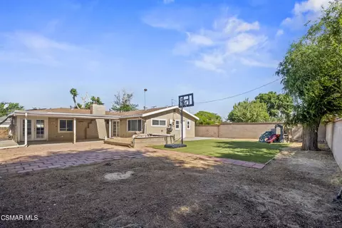 Exterior - 45014 17th St W, Lancaster, CA 93534 photo 4 of 12