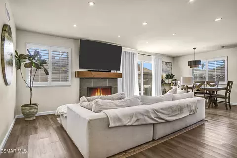 Living - 1224 Durkin St, Camarillo, CA 93010 photo 1 of 1