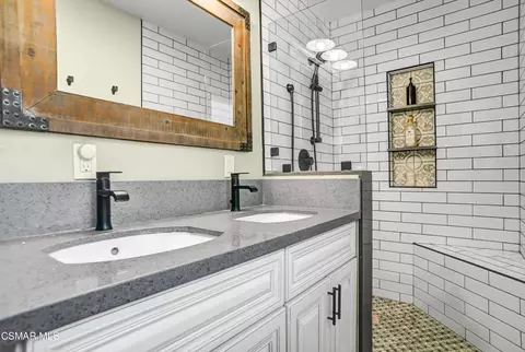 Bath - 1224 Durkin St, Camarillo, CA 93010 photo 2 of 3
