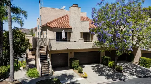 211 Mcafee Ct, Thousand Oaks, CA 91360