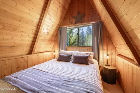 Bedroom - 641 Silver Tip Dr, Big Bear Lake, CA 92315 photo 1 of 5