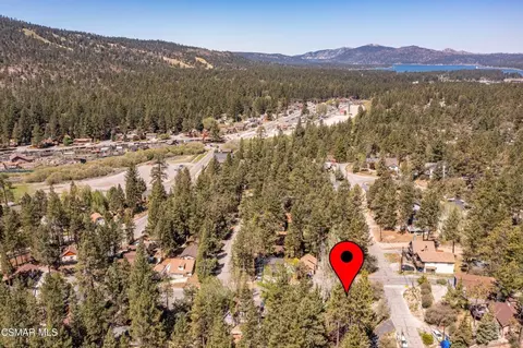 View/Area - 641 Silver Tip Dr, Big Bear Lake, CA 92315 photo 3 of 4