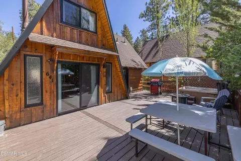 Exterior - 641 Silver Tip Dr, Big Bear Lake, CA 92315 photo 2 of 5