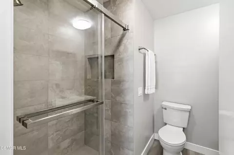 Bath - 569 Spring Rd #50, Moorpark, CA 93021 photo 3 of 4
