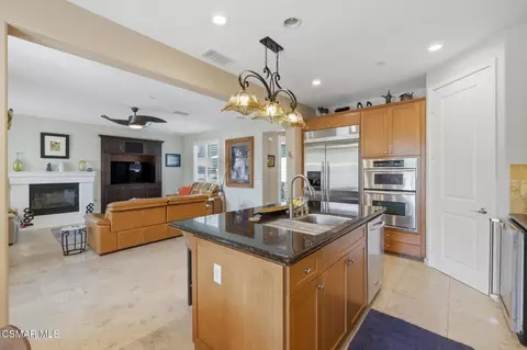 Kitchen - 1441 Seabridge Ln, Oxnard, CA 93035 photo 2 of 4