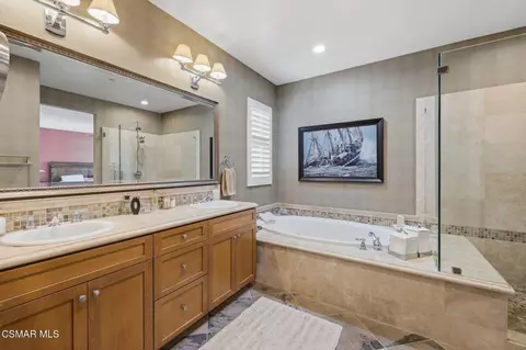 Bath - 1441 Seabridge Ln, Oxnard, CA 93035 photo 2 of 4