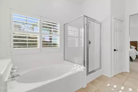 Bath - 531 Shadow Ln, Simi Valley, CA 93065 photo 6 of 7