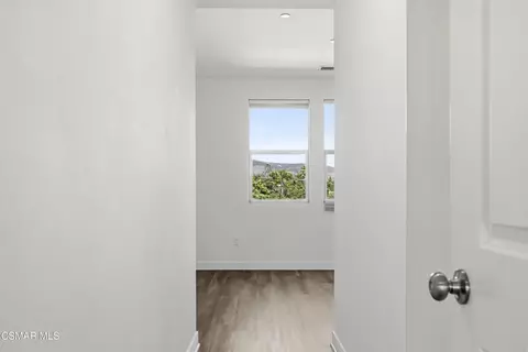 Entry Way - 45 Jensen Ct, Thousand Oaks, CA 91360 photo 4 of 4