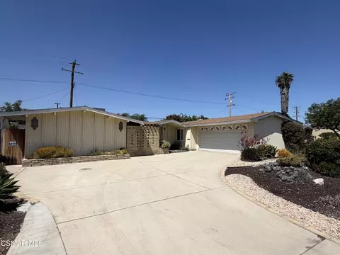 1435 E Holly Oak Dr, West Covina, CA 91791