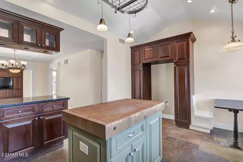 Kitchen - 4985 Bowie Ct, Simi Valley, CA 93063 photo 6 of 6