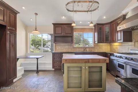 Kitchen - 4985 Bowie Ct, Simi Valley, CA 93063 photo 2 of 6