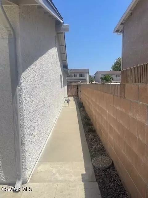 Entry Way - 2243 Carver Ct, Simi Valley, CA 93063 photo 5 of 5