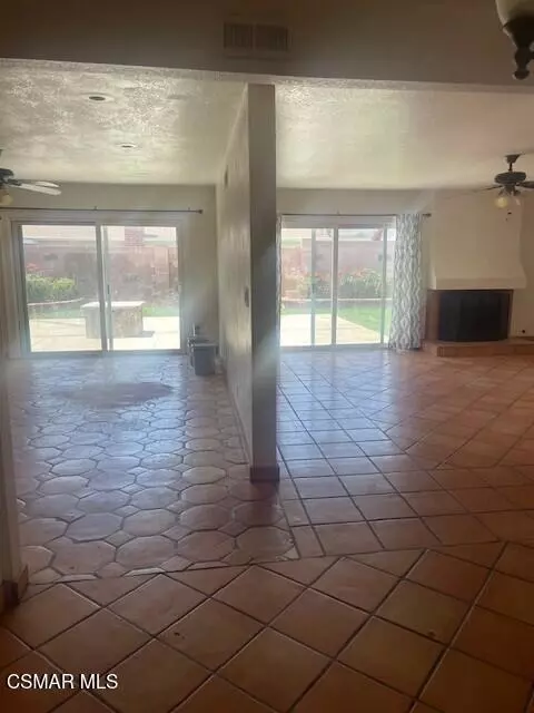 Entry Way - 2243 Carver Ct, Simi Valley, CA 93063 photo 3 of 5