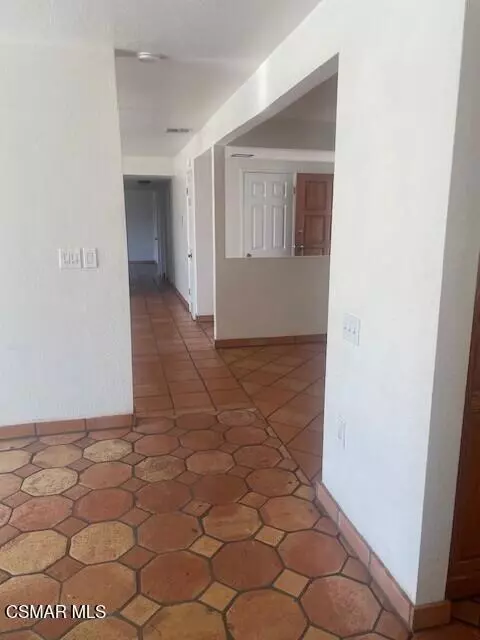 Entry Way - 2243 Carver Ct, Simi Valley, CA 93063 photo 4 of 5