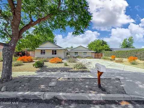 211 Sandberg St, Thousand Oaks, CA 91360
