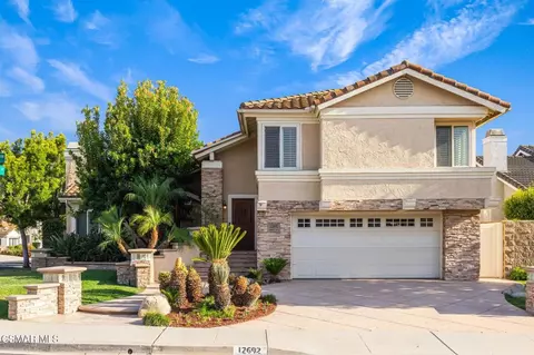 12692 Hillside Dr, Moorpark, CA 93021
