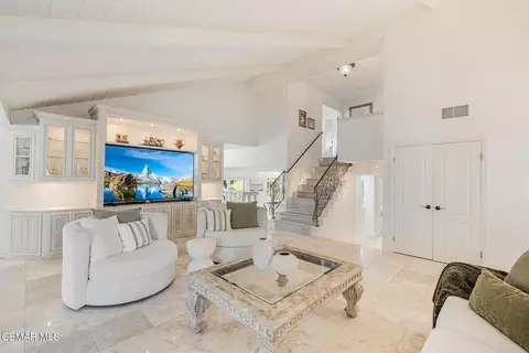 Living - 12692 Hillside Dr, Moorpark, CA 93021 photo 3 of 3