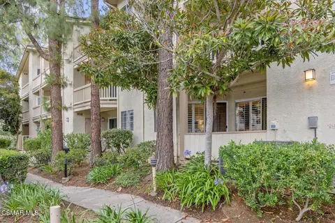 631 Oak Run Trl #TL203, Oak Park, CA 91377