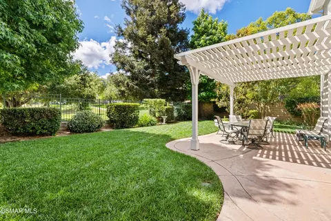 Exterior - 290 Chantilly Cir, Simi Valley, CA 93065 photo 3 of 7