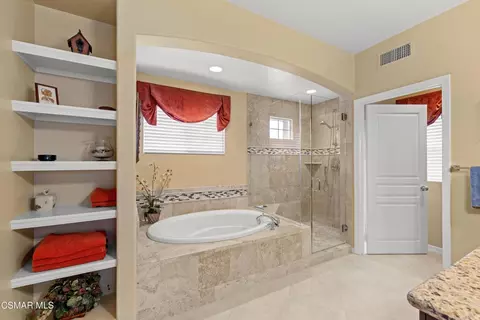 Bath - 290 Chantilly Cir, Simi Valley, CA 93065 photo 4 of 6