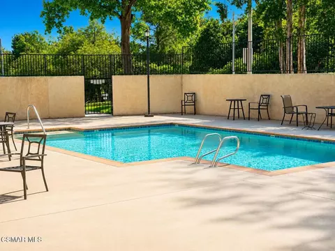 Exterior - 2762 Erringer Rd #15, Simi Valley, CA 93065 photo 9 of 10