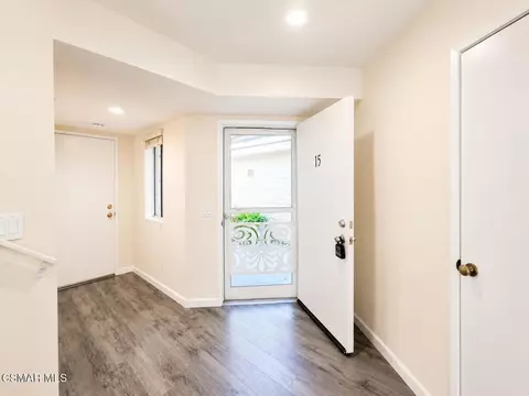 Entry Way - 2762 Erringer Rd #15, Simi Valley, CA 93065 photo 3 of 5