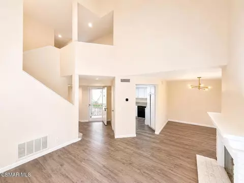 Living - 2762 Erringer Rd #15, Simi Valley, CA 93065 photo 5 of 9