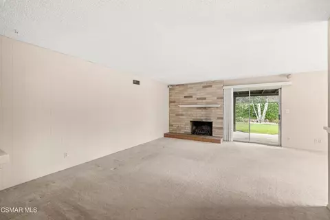 Living - 1877 Fred Ave, Simi Valley, CA 93065 photo 2 of 3