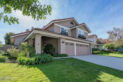 12420 Willow Hill Dr, Moorpark, CA 93021
